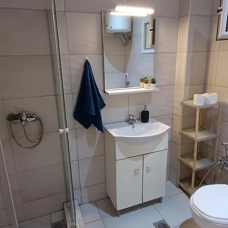Nitro Center Self-care - Solunikus - Self Tidying - Washing - Pay Less Longer Apartment Thessaloniki