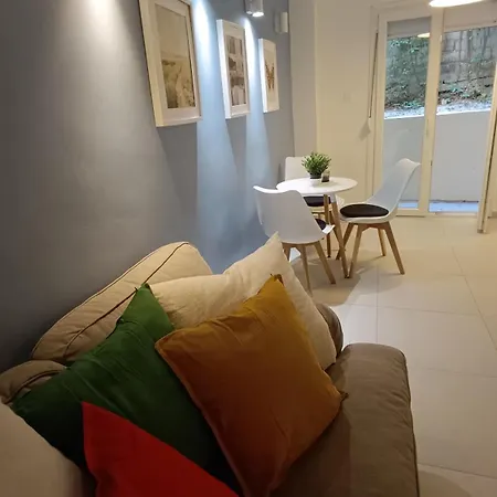 Apartment Nitro Center Self-care - Solunikus - Self Tidying - Washing - Pay Less Longer Thessaloniki