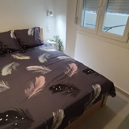 Apartment Nitro Center Self-care - Solunikus - Self Tidying - Washing - Pay Less Longer Thessaloniki