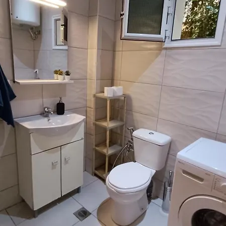 Apartment Nitro Center Self-care - Solunikus - Self Tidying - Washing - Pay Less Longer